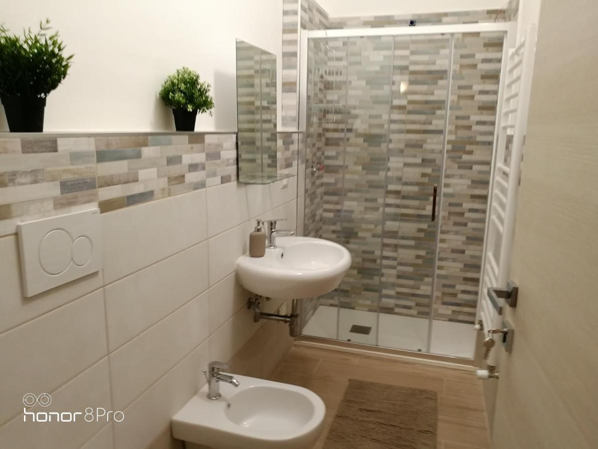 Casa Viorica 2 Hotel Анкона Екстериор снимка
