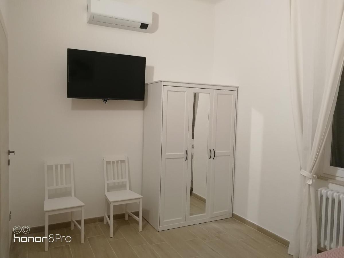 Casa Viorica 2 Hotel Анкона Екстериор снимка