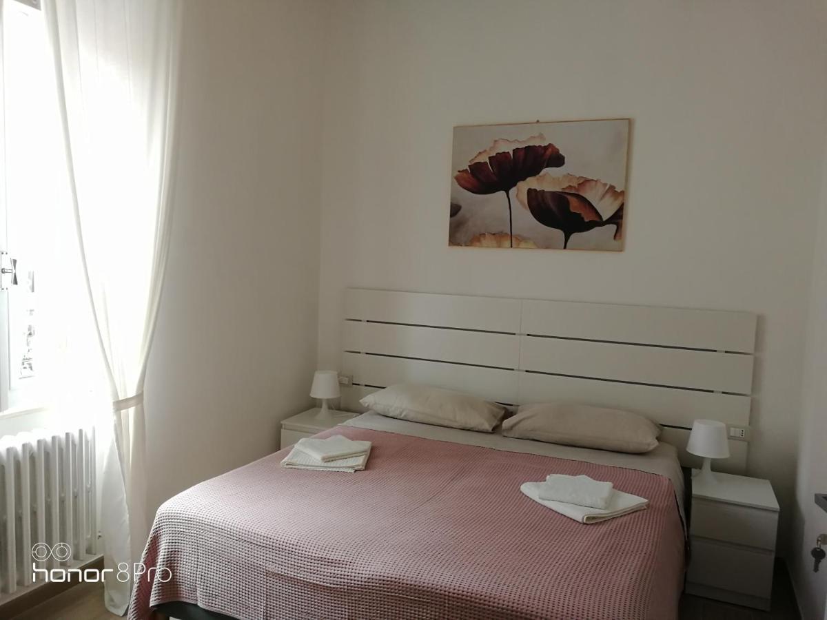 Casa Viorica 2 Hotel Анкона Екстериор снимка