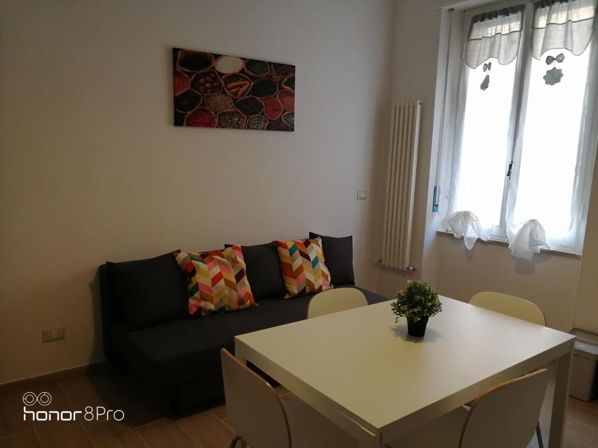 Casa Viorica 2 Hotel Анкона Екстериор снимка
